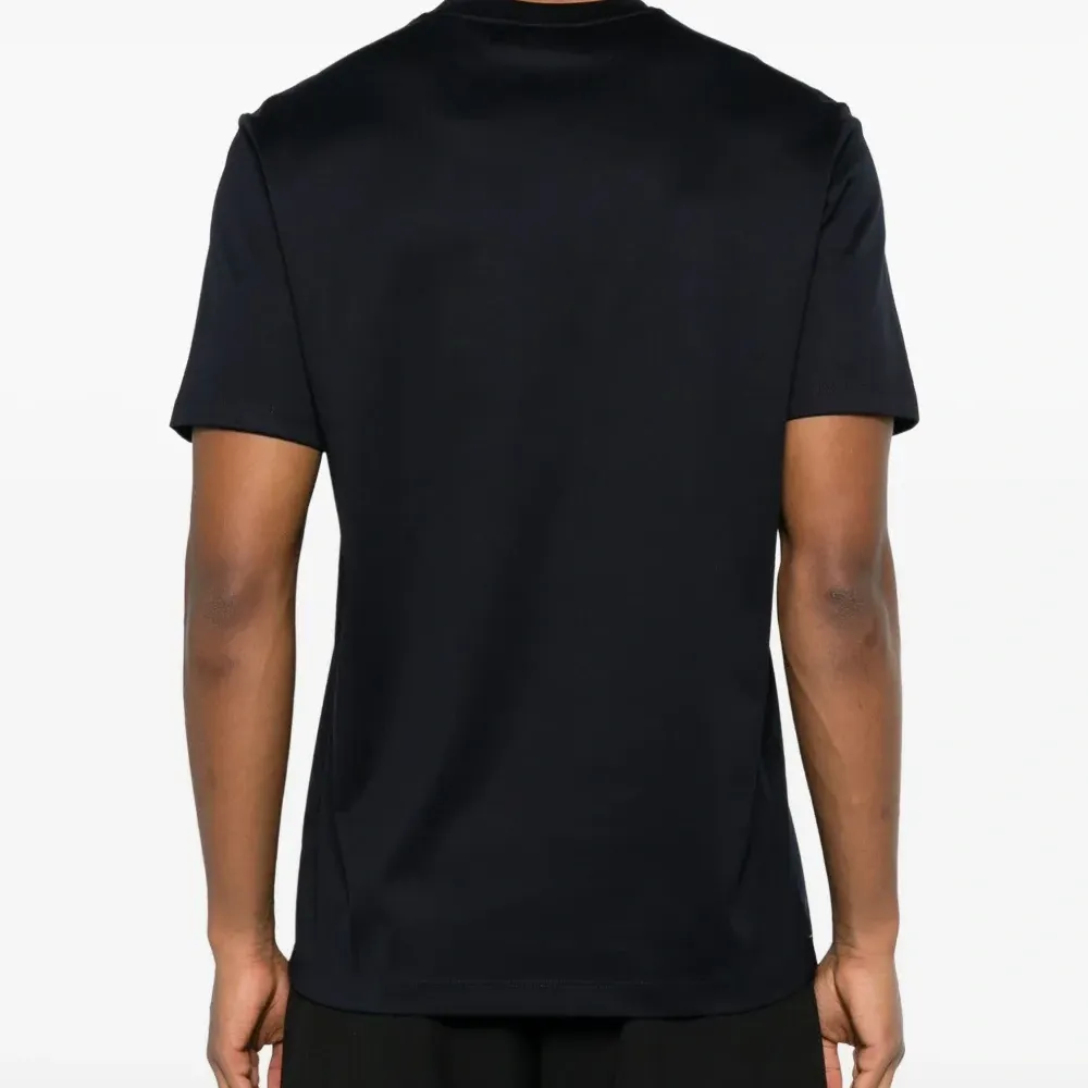 Футболка с логотипом