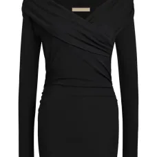 Топ с открытыми плечами и длинными рукавами