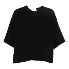 Футболка с заниженной линией плеч