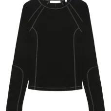 Топ с отделкой швами