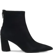 Ботинки на толстом каблуке с зауженным носком