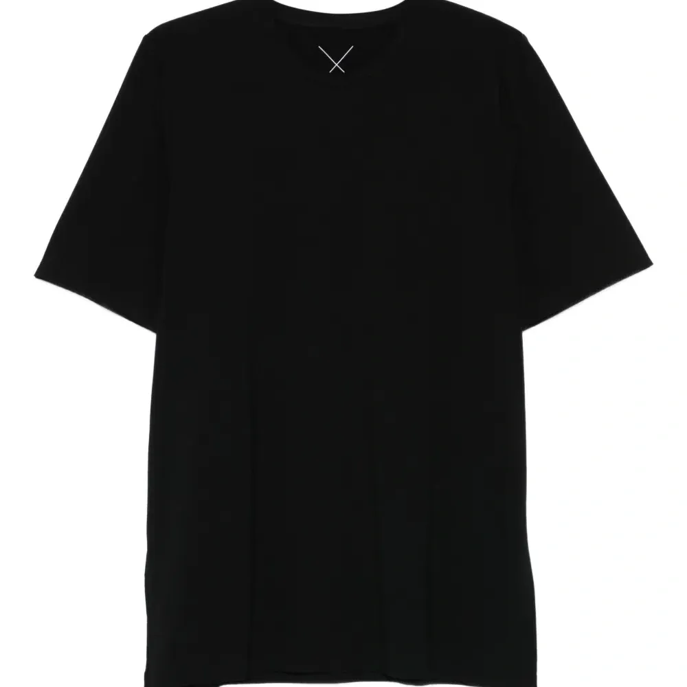 Футболка с круглым вырезом