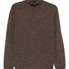 Свитер с водолазкой