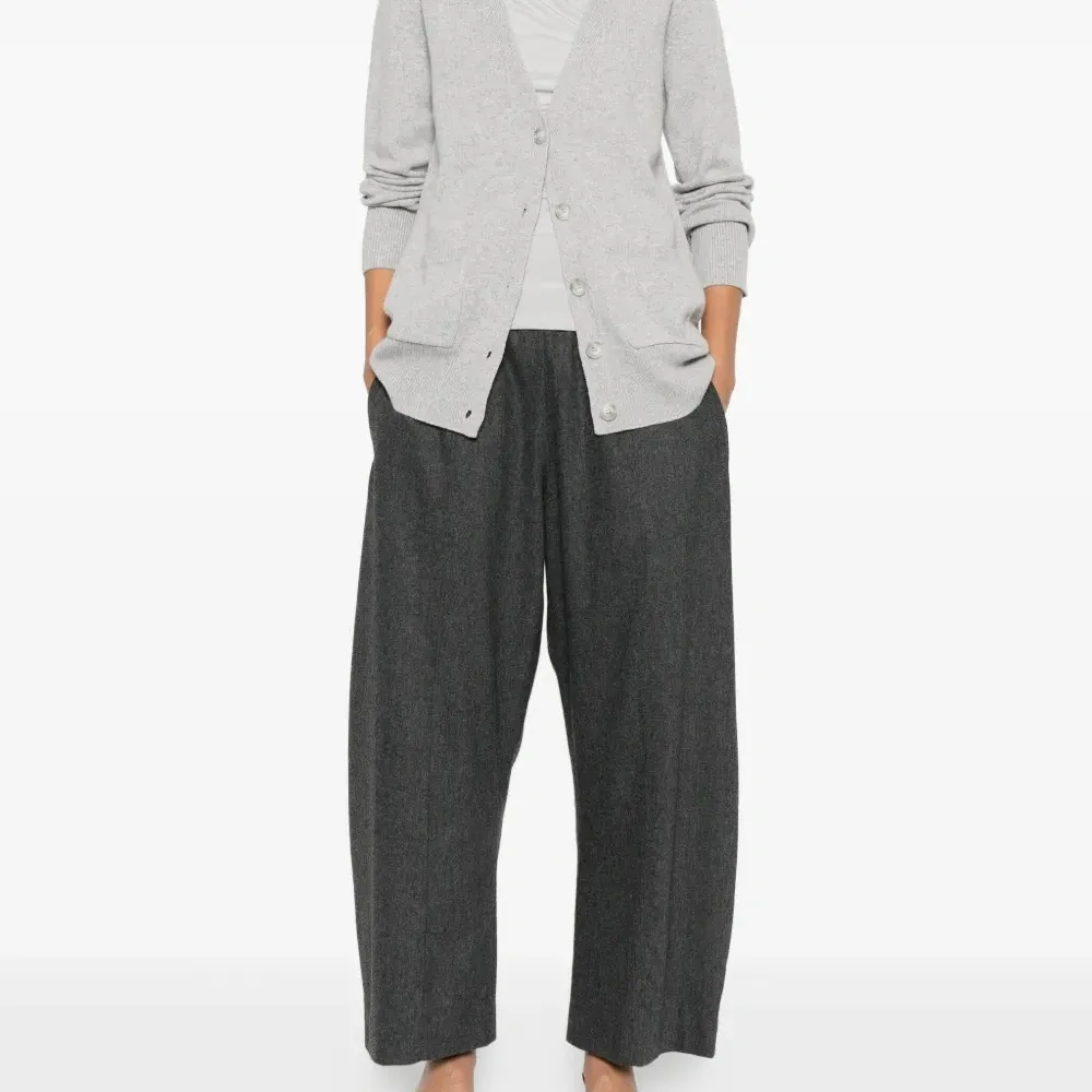 Кардиган с V-образным вырезом