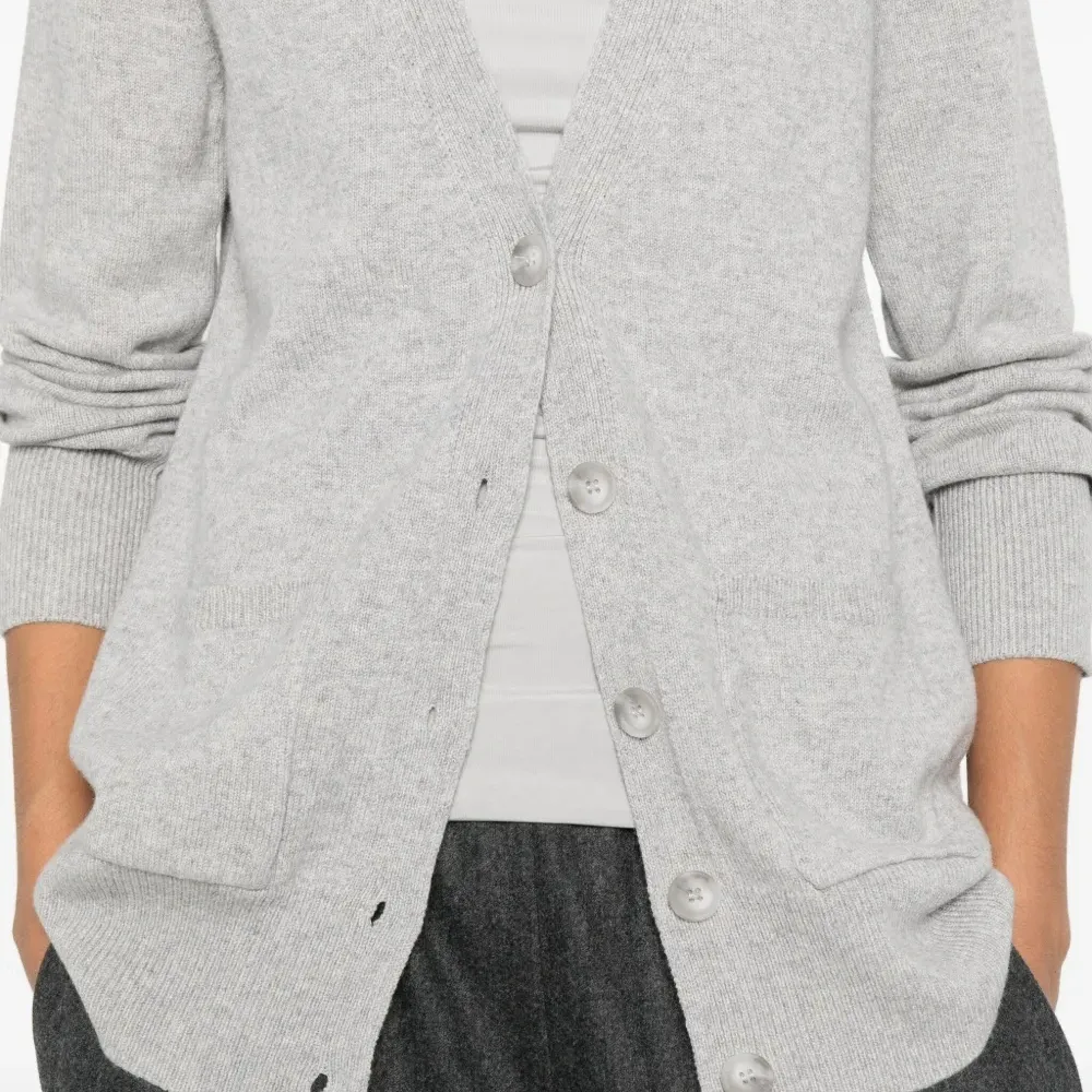 Кардиган с V-образным вырезом