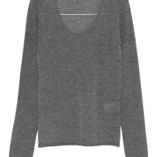 Джемпер с вырезом "лодочка"