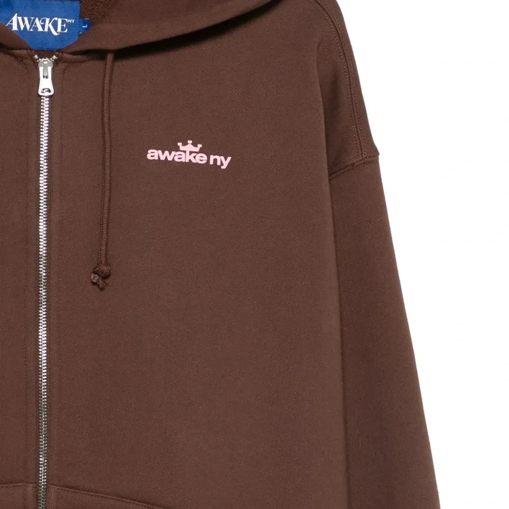 Толстовка с капюшоном