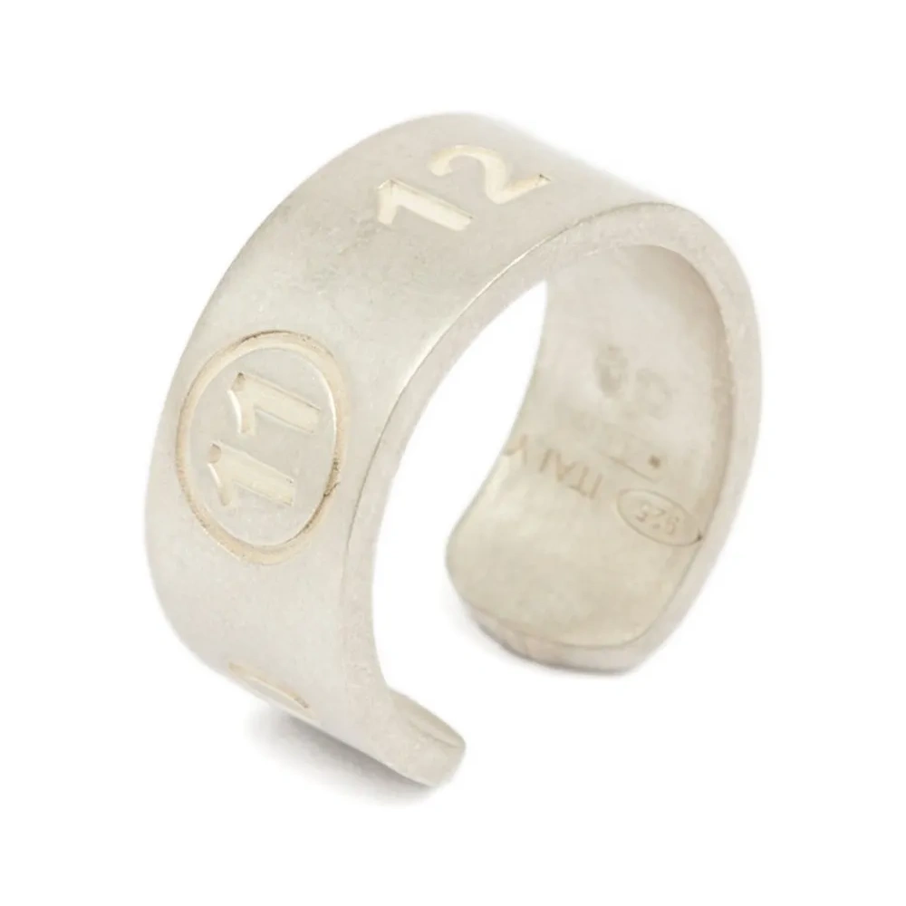 Серьга-кафф с логотипом