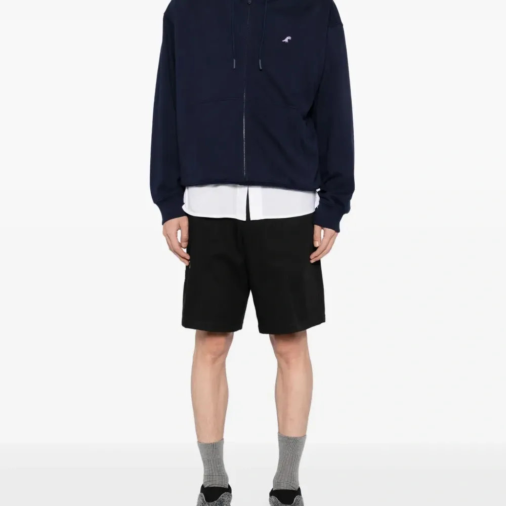 Худи с вышивкой динозавра Худи с вышивкой динозавра