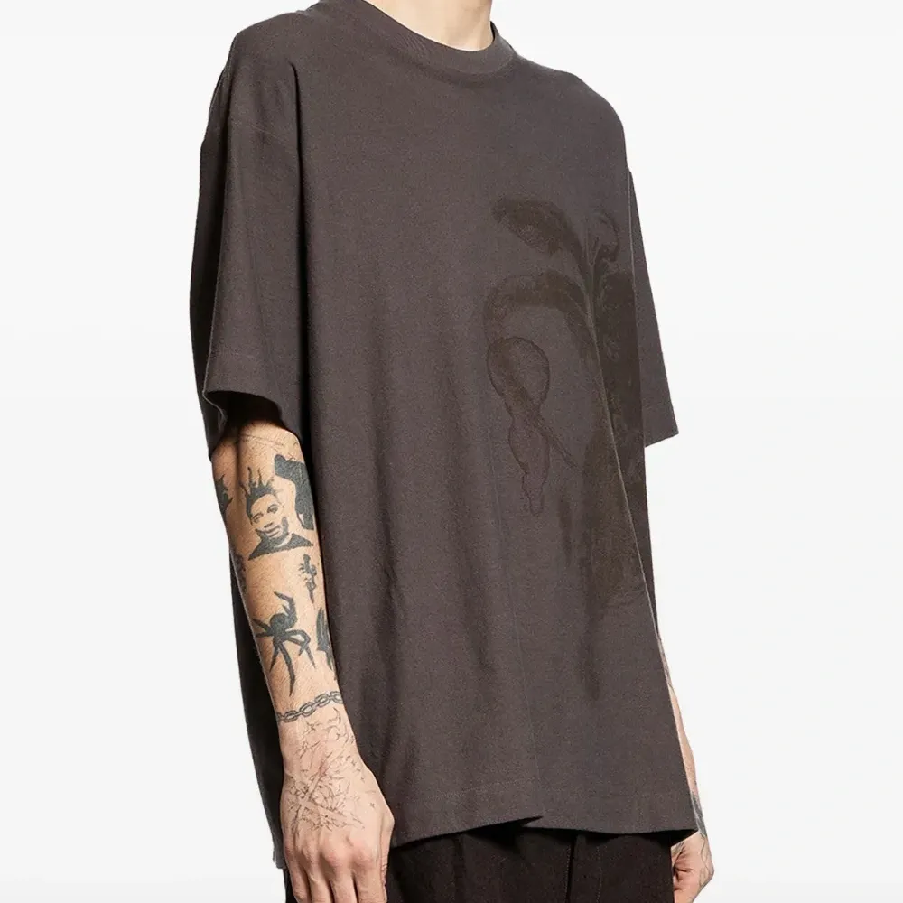 Футболка с принтом