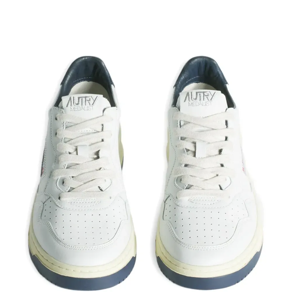 Кроссовки X Autry Medalist с перфорацией и шнуровкой