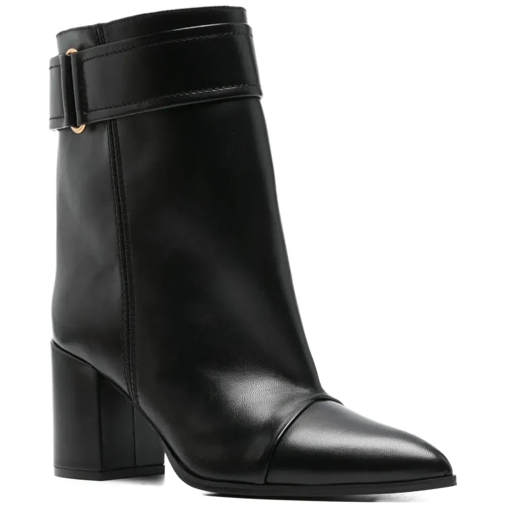 Ботинки на пряжке