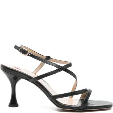 Босоножки на каблуке с ремешками Босоножки на каблуке с ремешками