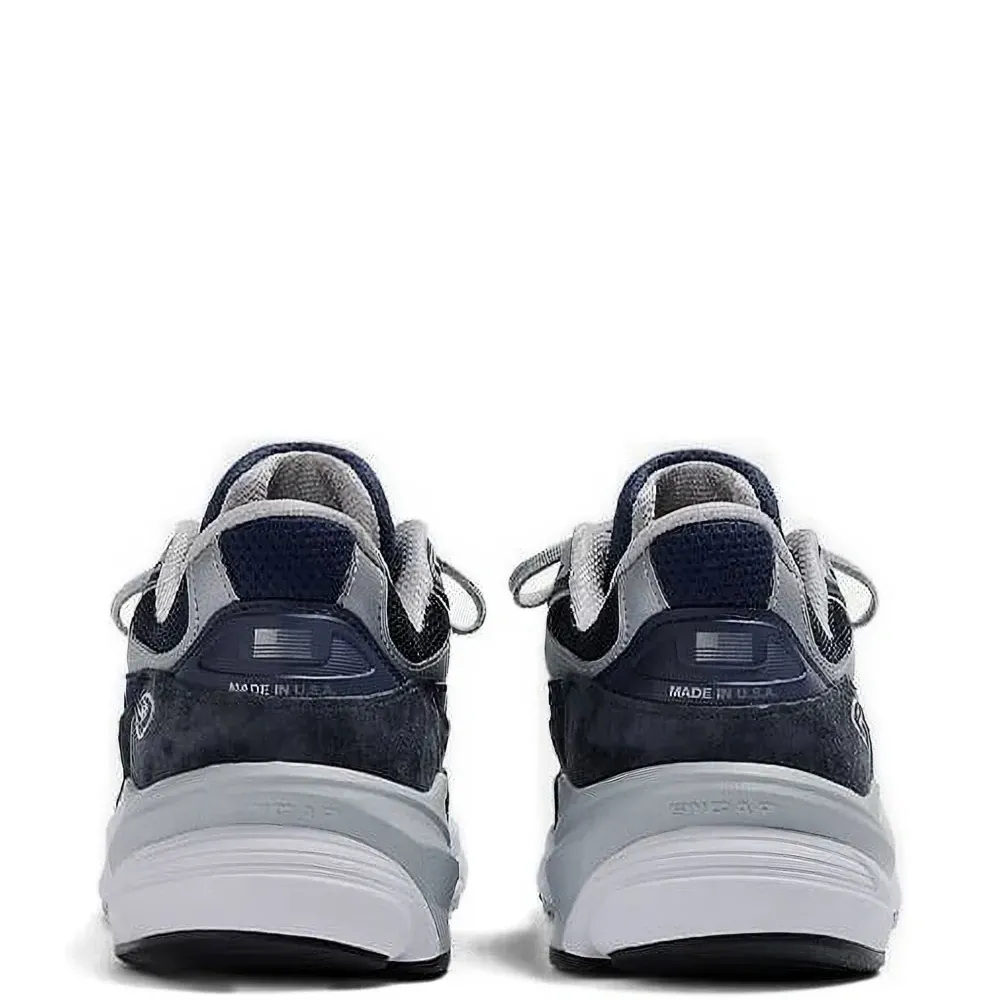 Кроссовки 990v6