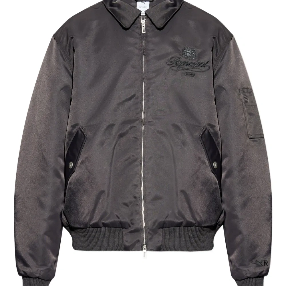 Бомбер с вышитым логотипом из коллаборации с Represent