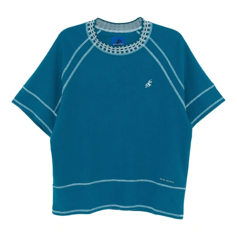 Футболка с вышитой надписью