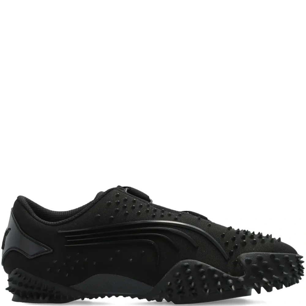 Кроссовки с логотипом