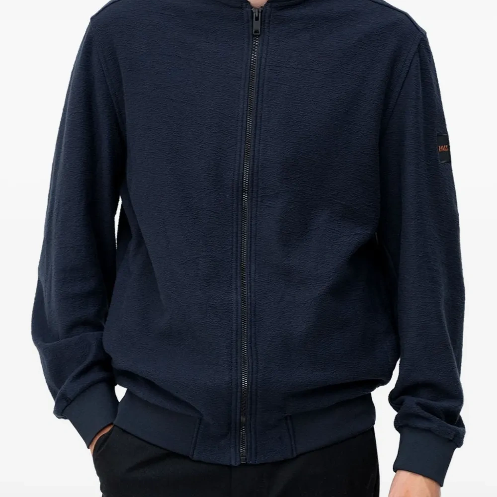 Текстурированная бомбер-куртка на молнии