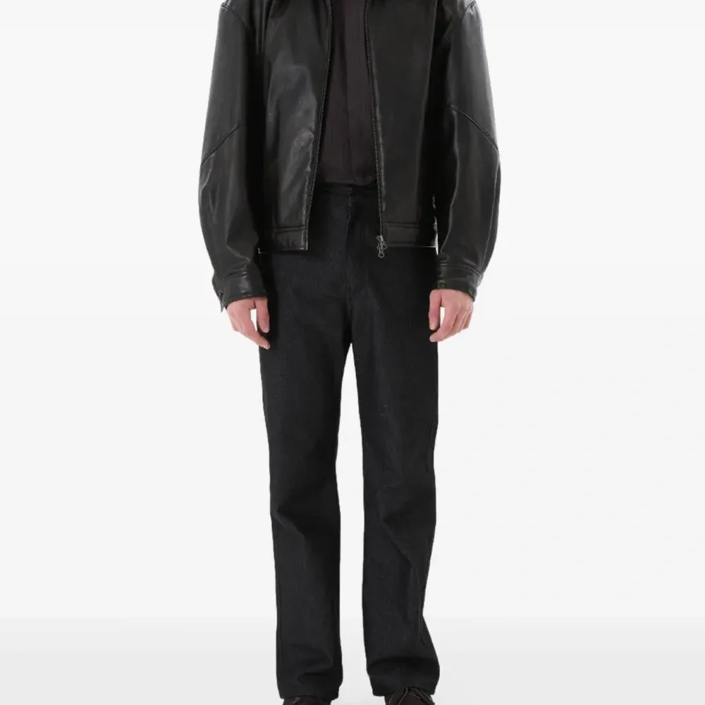 Бомбер на молнии