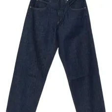 Джинсы в стиле 90-х