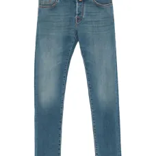 Джинсы прямого кроя