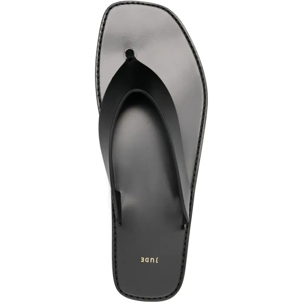 Плоские сандалии Vermelho