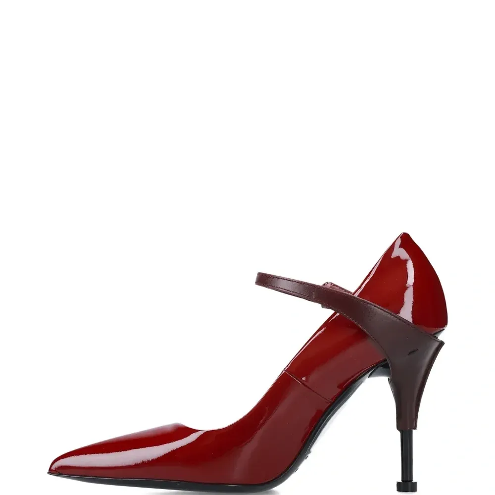 Кожаные туфли на каблуке 100 мм