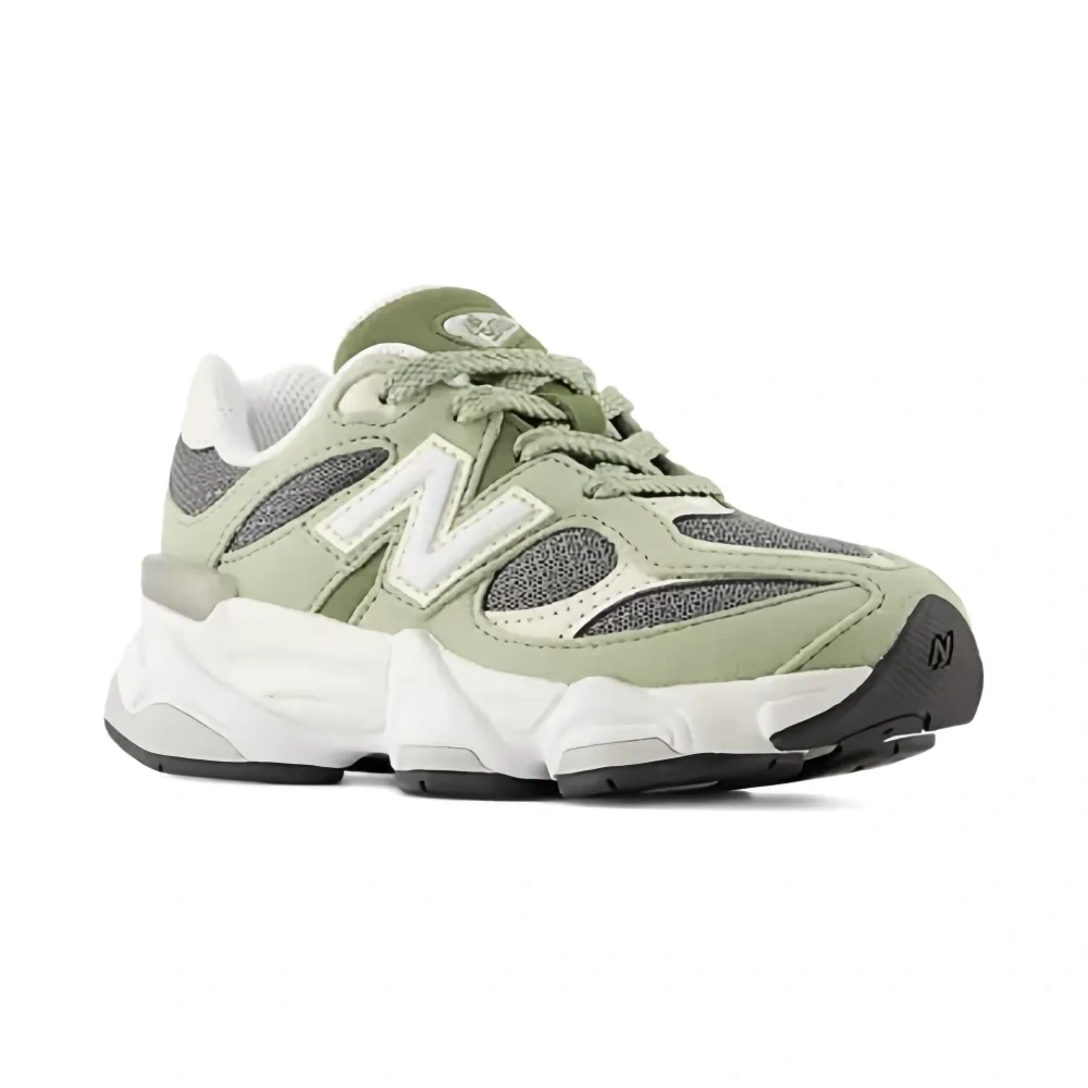 кроссовки 9060