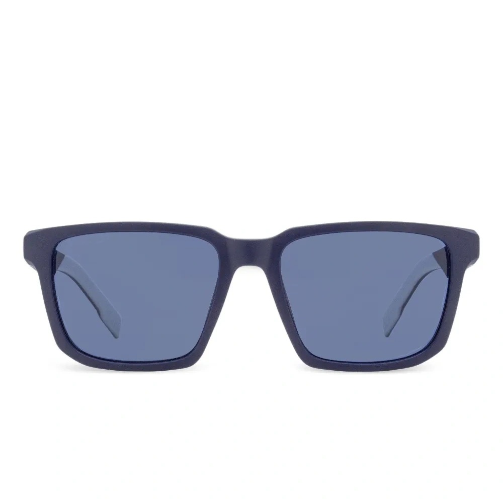 Солнцезащитные очки в прямоугольной оправе