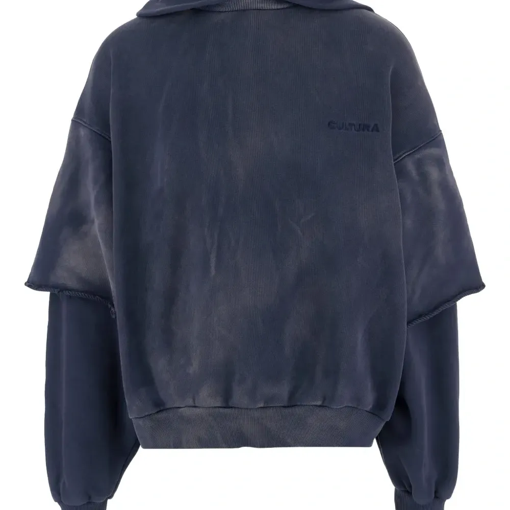 Толстовка с капюшоном и двойными рукавами