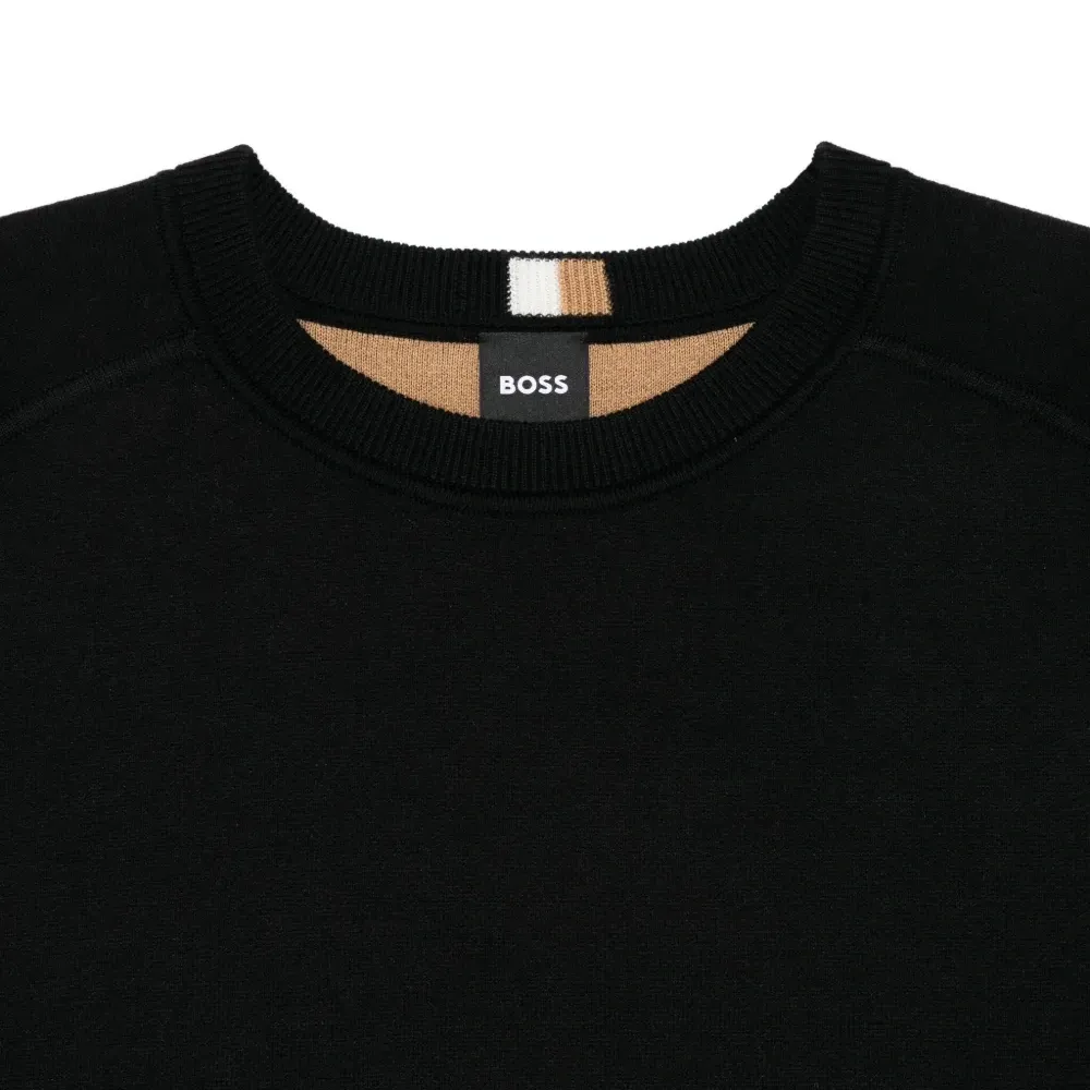 Толстовка с круглым вырезом