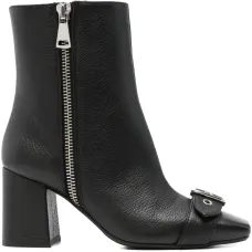 Сапоги с украшением в виде пряжки