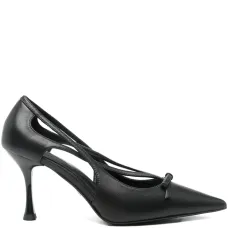 Туфли-лодочки на каблуке с вырезами