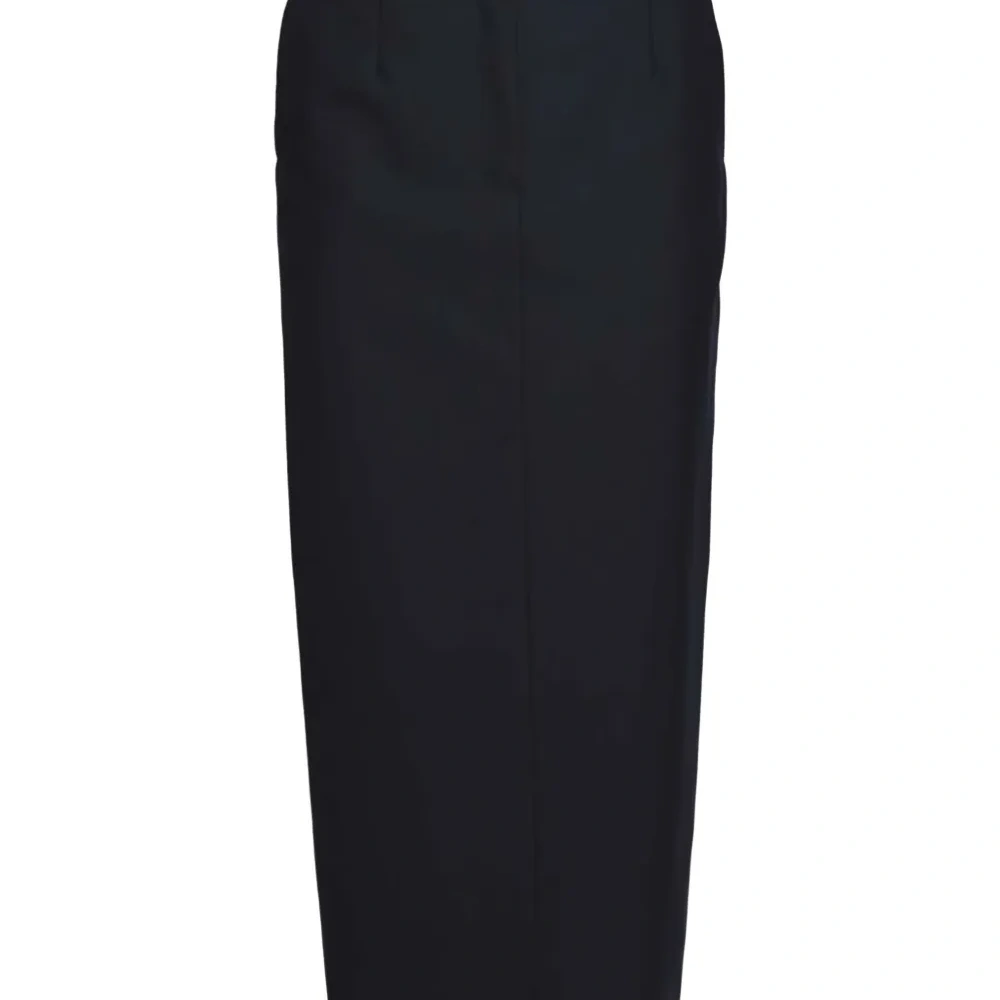 Миди-юбка с карманом на пуговице