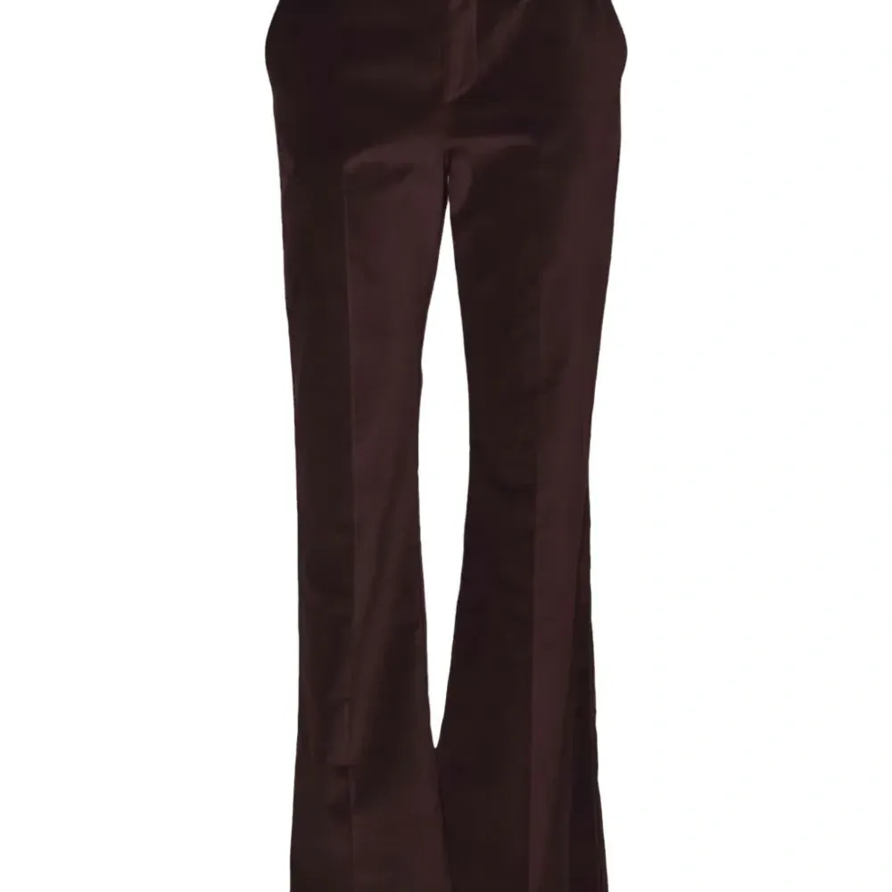 Расклёшенные брюки