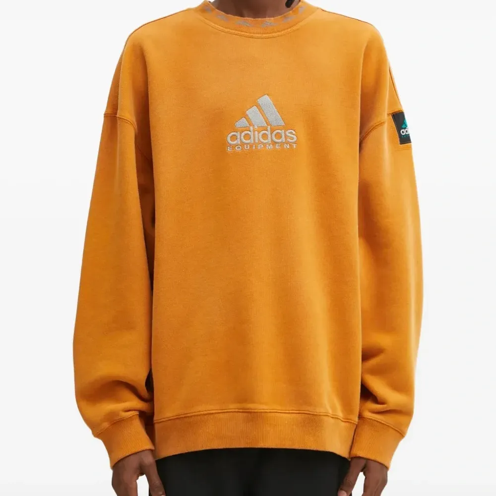 Толстовка с логотипом