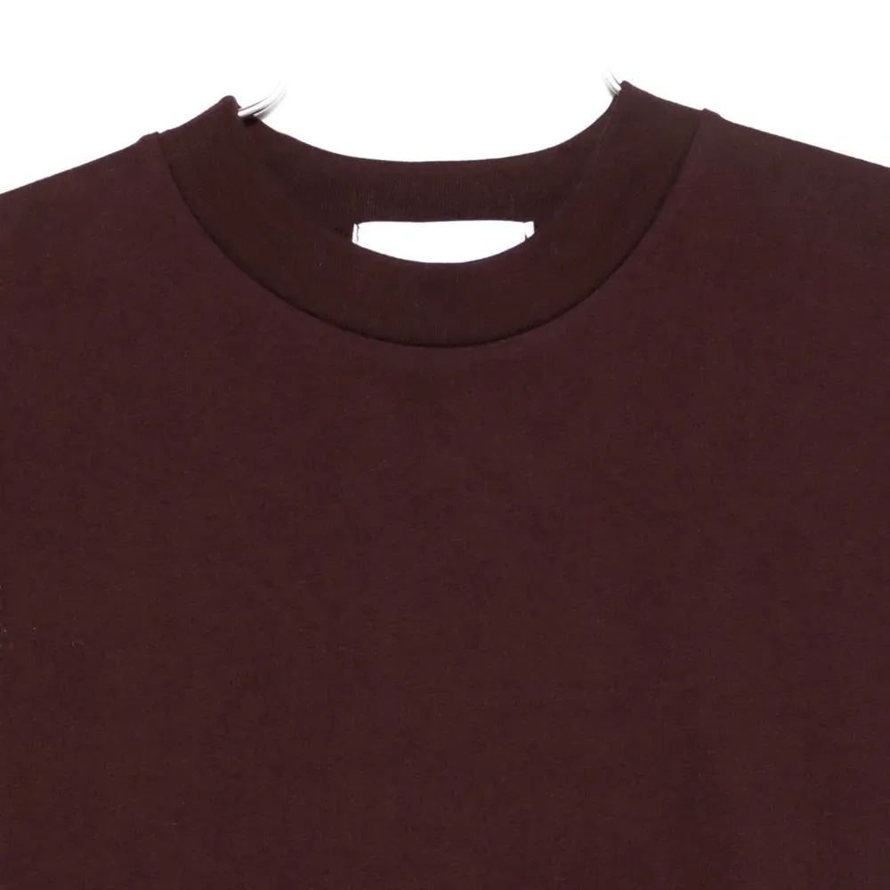 Футболка с круглым вырезом