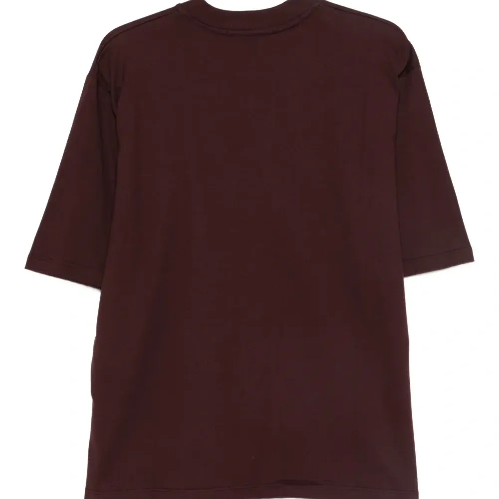 Футболка с круглым вырезом