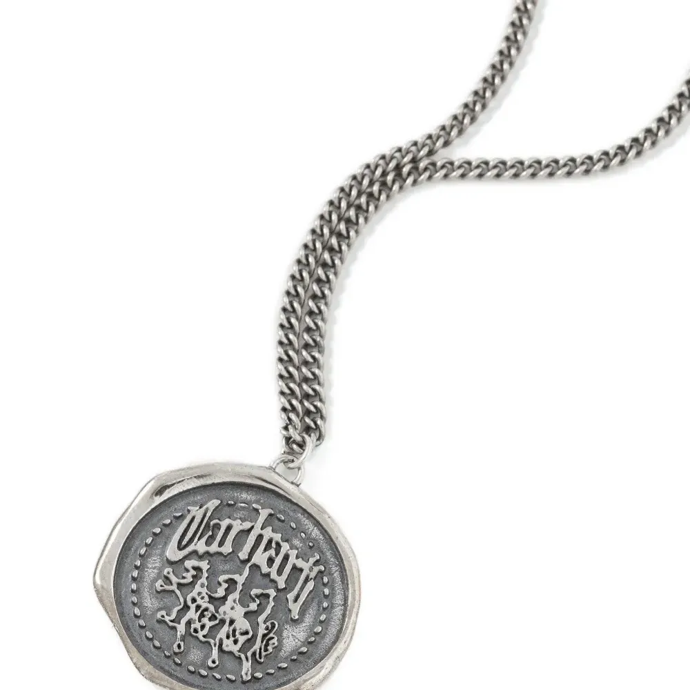 Кулон на цепочке