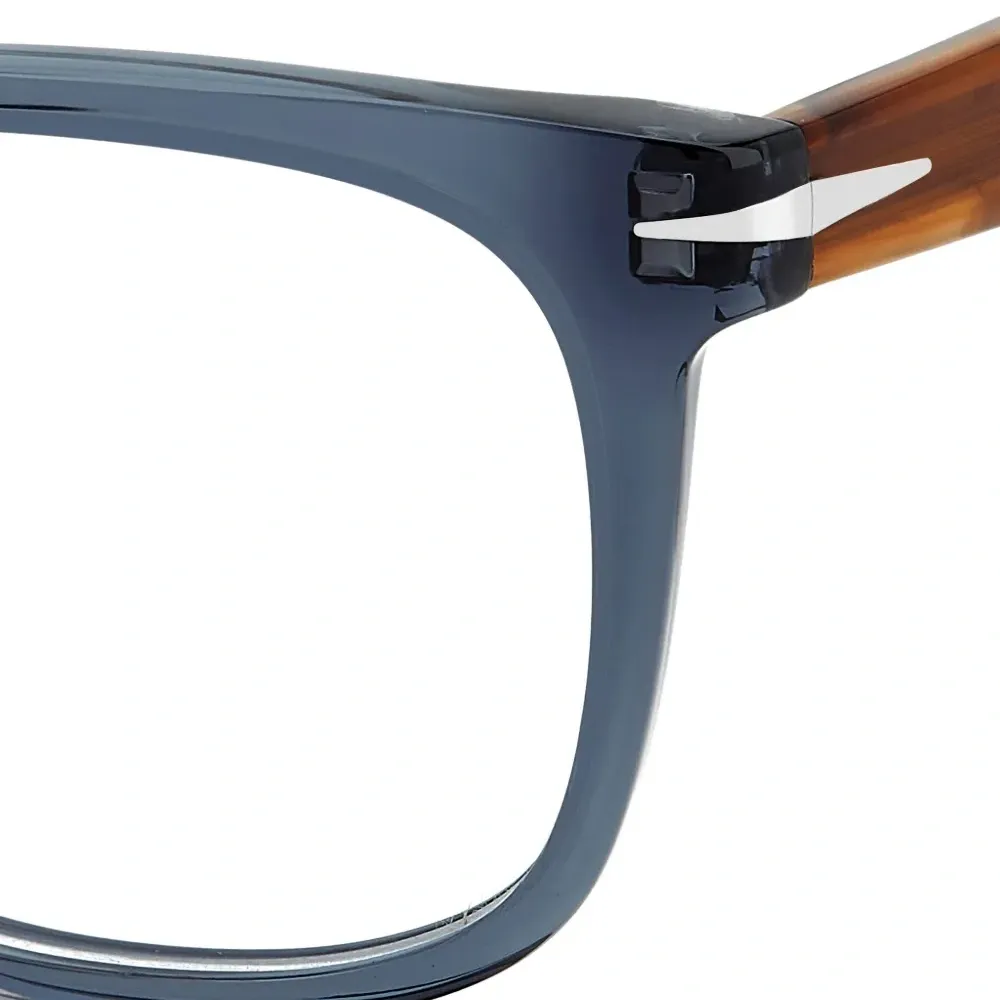 Очки в квадратной оправе