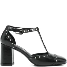 Кожаные туфли с украшением в виде заклёпок Кожаные туфли с украшением в виде заклёпок