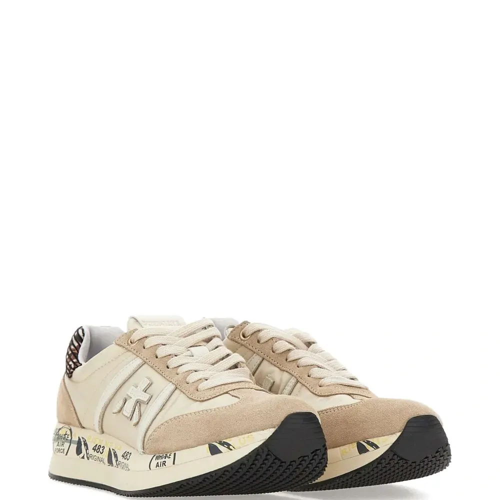 Кроссовки Conny