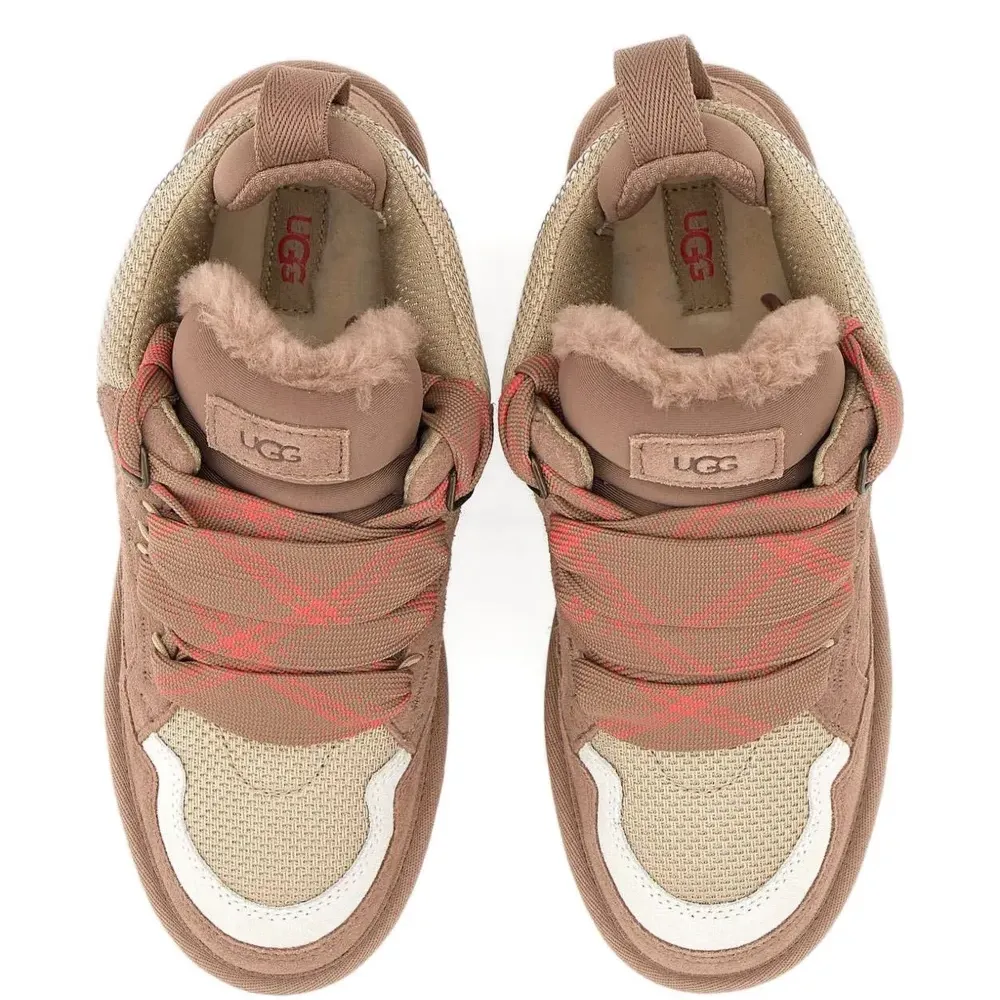 Кроссовки с пяткой из тесьмы и нашивкой с логотипом Кроссовки с пяткой из тесьмы и нашивкой с логотипом