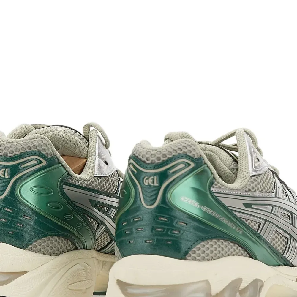 Кроссовки Asics зеленые