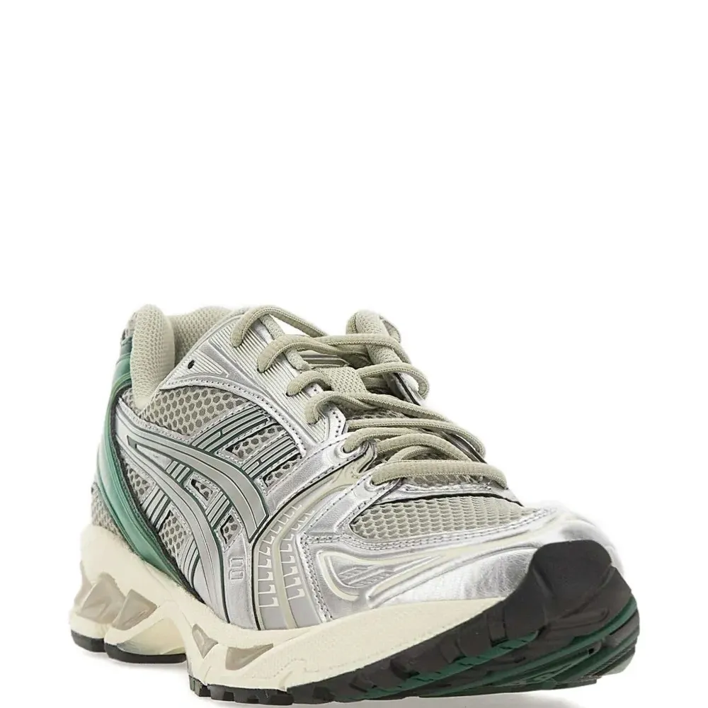 Кроссовки Asics зеленые