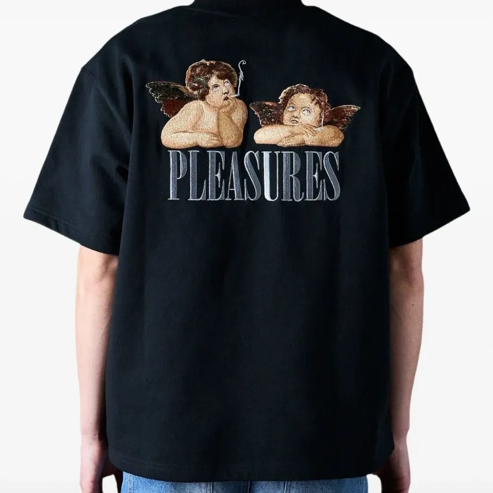 Футболка с короткими рукавами и вышивкой