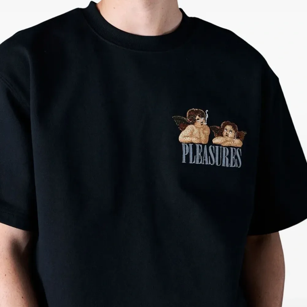 Футболка с короткими рукавами и вышивкой