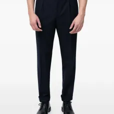 Брюки на пуговицах