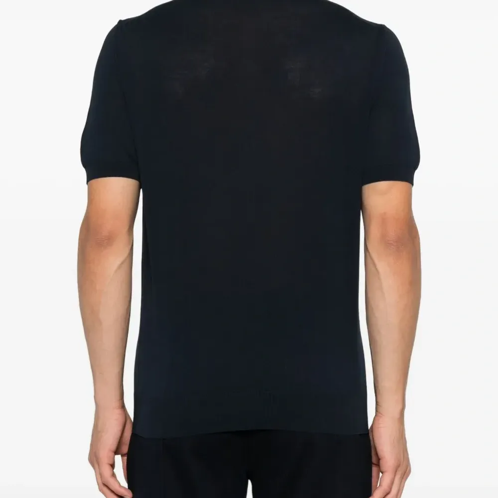 Футболка с короткими рукавами