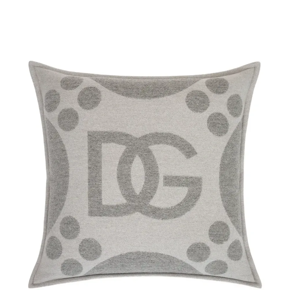 Жаккардовая подушка